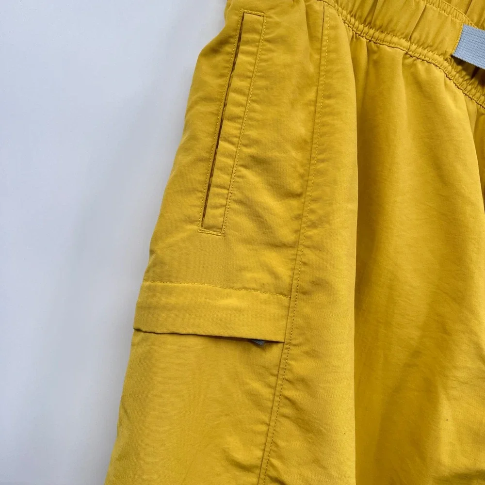 The North Face XXL Class V Belted Cargo Shorts Mens Yellow Nylon Hiking Gorpcore